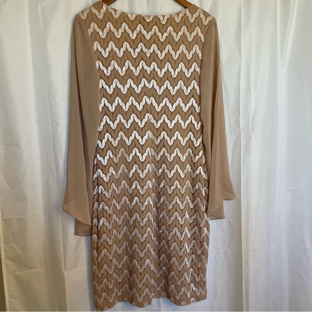 CONNECTED APPAREL Women’s Tan Cream Lace Sheath Dress Flowy Long Sleeve Size 8 - Picture 12 of 14
